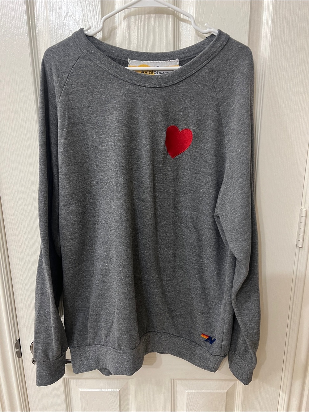 Heart embroidery crewneck sweatshirt
